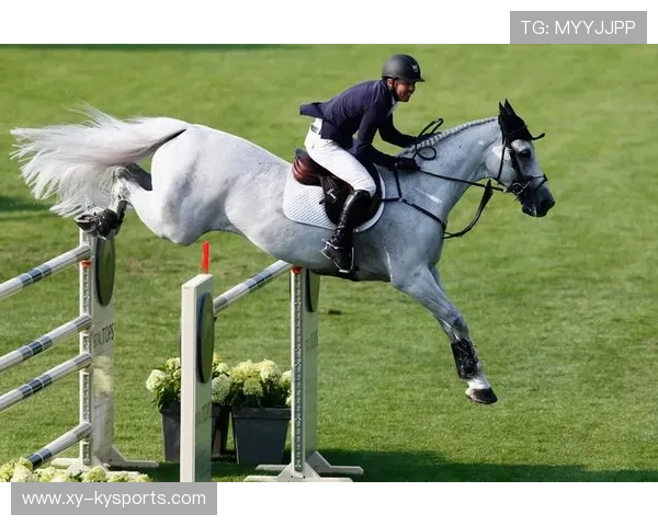 伊朗骑手吉塔·日特科维奇荣获2024年最佳障碍赛骑手奖，表彰其卓越表现。